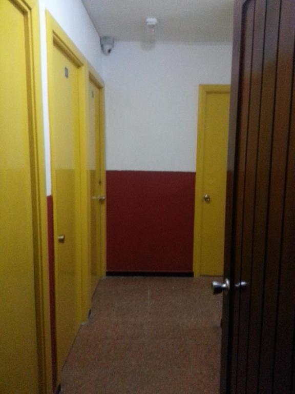 Hostal Casa De Huespedes San Fernando - Adults Only 플라야 델 잉글스 객실 사진