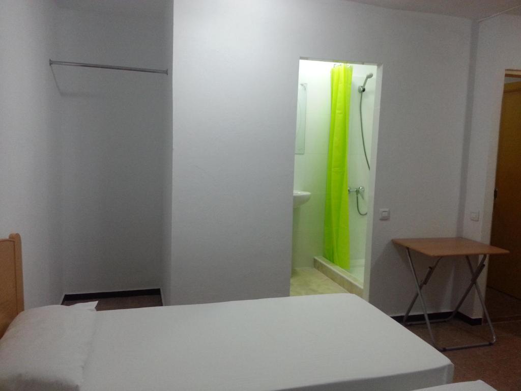 Hostal Casa De Huespedes San Fernando - Adults Only 플라야 델 잉글스 객실 사진