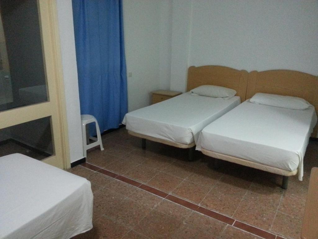 Hostal Casa De Huespedes San Fernando - Adults Only 플라야 델 잉글스 객실 사진